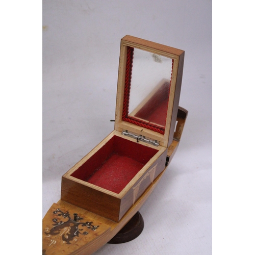 89 - A SORRENTO MARQUETRY GONDOLA MUSIC BOX - 33.5 CM (L)