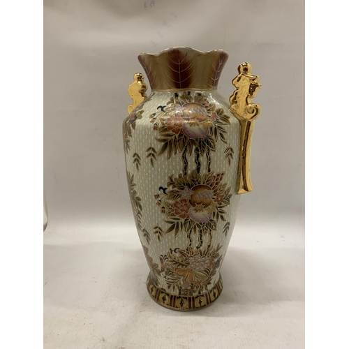 351 - A TALL DECORATIVE CHINESE HAND PAINTED TWIN HANDLED VASE - 36 CM