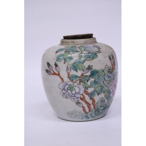 371 - A FAMILLE VERTE PORCELAIN JAR WITH PEONY BLOSSOMS