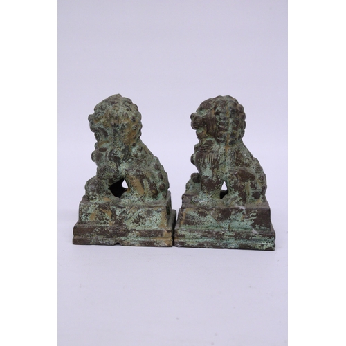 373 - A PAIR OF ANTIQUE POSSIBLY BRONZE CHINESE FOO DOG/LION BEAST STATUES