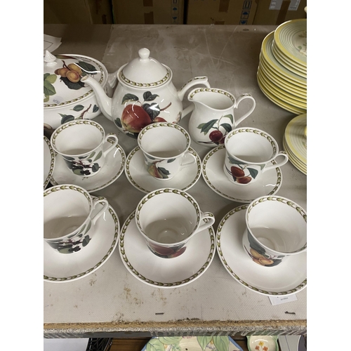 1204 - A QUANTITY OF QUEENS COLLECTION 'HOOKERS FRUIT' TEAWARE TO INCLUDE A TEAPOT, MILK JUG, SUGAR BOWL, C... 