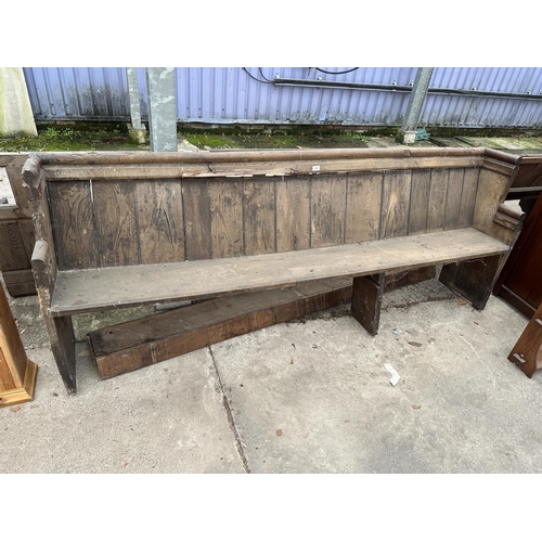 3105 - A VOCTORIAN OAK PEW 94