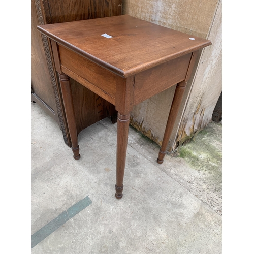 3122 - A SMALL MAHOGANY OCCASSIONAL TABLE ON TURNED LEGS WITH SINGLE DRAWER 15.5