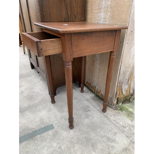 3122 - A SMALL MAHOGANY OCCASSIONAL TABLE ON TURNED LEGS WITH SINGLE DRAWER 15.5