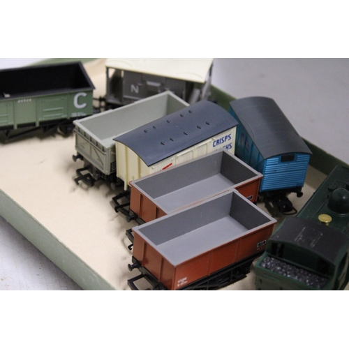 310 - SEVEN OO GAUGE ROLLING STOCK TO INCLUDE 5 HORNBY, ONE MAINLINE AND ONE LIMA, PLUS A GWR STEAM TRAIN