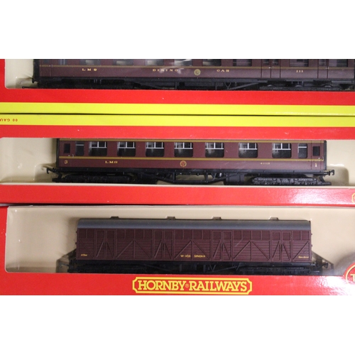 318 - FOUR HORNBY OO GAUGE COACHES TO INCLUDE, A BR BOGIE MILK VAN SIPHON H '1428', MODEL R 6054A, A BR(SR... 