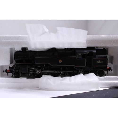 322 - A BACHMANN OO GAUGE STANDARD CLASS 4MT TANK 80032 BR LINED BLACK E/EMBLEM 32-352 LOCOMOTIVE - AS NEW... 