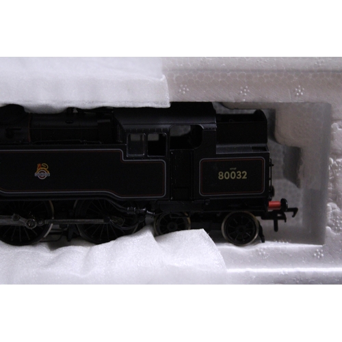 322 - A BACHMANN OO GAUGE STANDARD CLASS 4MT TANK 80032 BR LINED BLACK E/EMBLEM 32-352 LOCOMOTIVE - AS NEW... 