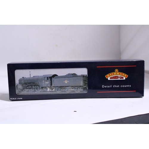 323 - A BACHMANN OO GAUGE 31-559 V2 'GREEN ARROW' 60800 LOCOMOTIVE - AS NEW IN BOX