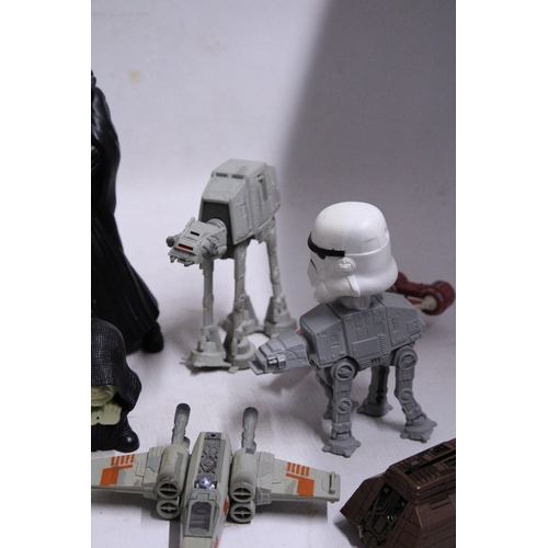 335 - NINE VARIOUS STAR WARS MODELS AND FIGURES