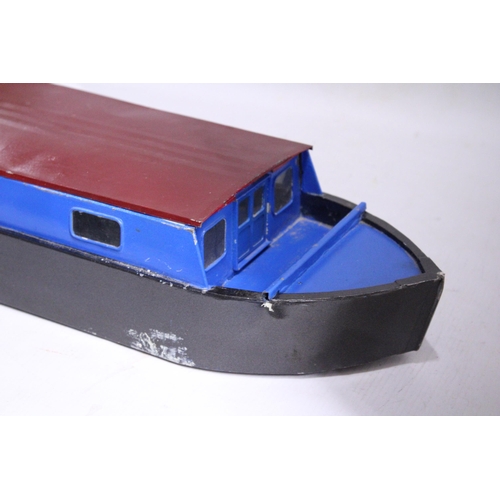 368 - A LARGE METAL SCRATCH BUILT NARROWBOAT (NO MOTOR), LENGTH 79CM