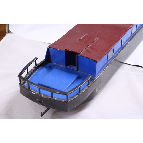 368 - A LARGE METAL SCRATCH BUILT NARROWBOAT (NO MOTOR), LENGTH 79CM