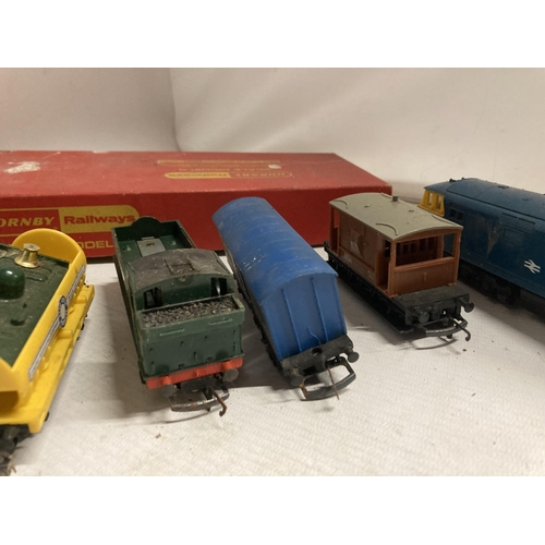 420 - A COLLECTION OF HORNBY RAILWAYS 00 GAUGE MODELS TO INCLUDE A CALEDONIAN RAILWAY LOCOMOTIVE, A BRITIS... 