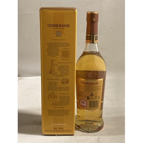 305 - A BOXED BOTTLE OF THE ORIGINAL GLENMORANGIE HIGHLAND SINGLE MALT SCOTCH WHISKY AGED 10 YEARS - 70 CL