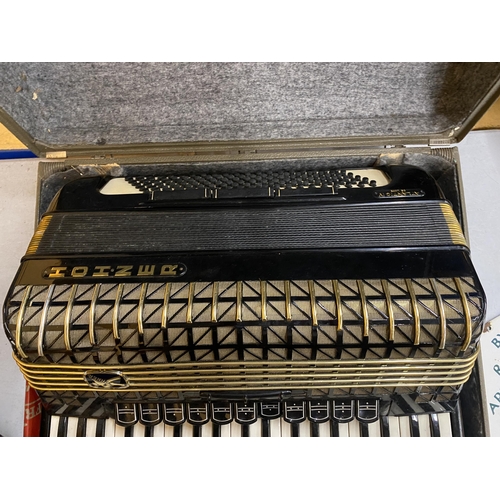 45A - A VINTAGE HOHNER ATLANTIC PIANO ACCORDIAN IN A CASE