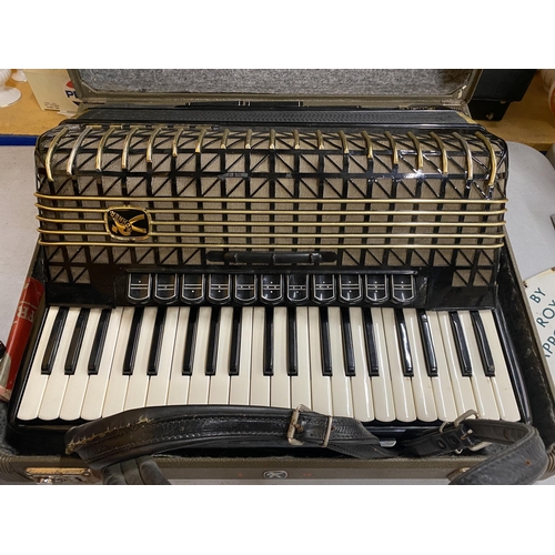 45A - A VINTAGE HOHNER ATLANTIC PIANO ACCORDIAN IN A CASE