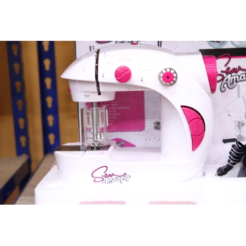 255 - A NEW AND BOXED 'SEW AMAZING' CHILDRENS SEWING MACHINE