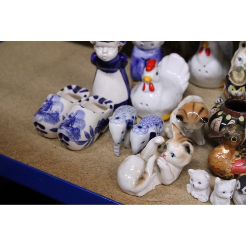 269 - A MIXED COLLECTION TO INCLUDE MINIATURE VINTAGE BOTTLES, MINIATURE ANIMALS, A LAMP, BOWL, FIGURES, E... 