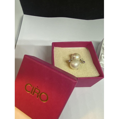 534 - FOUR PAIRS OF EARRINGS TO INCLUDE CIRO BOXED PEARLS, PEARCE JEWELLERS BELL BALLS AND TWO FURTHER PAI... 