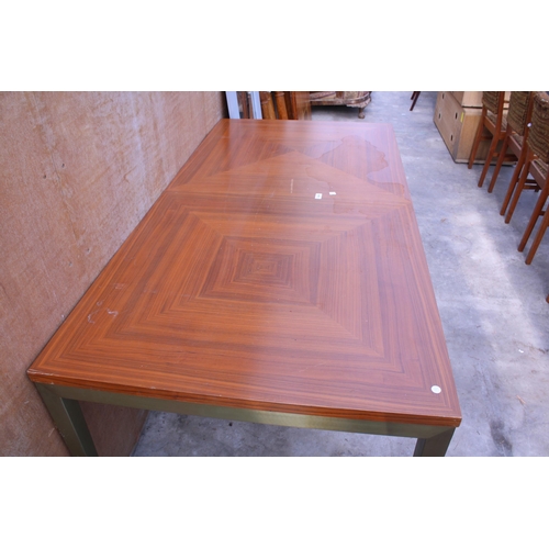 3043 - A HARDWOOD WORK/OFFICE TABLE ON METALWARE LEGS AND FRAME, 71