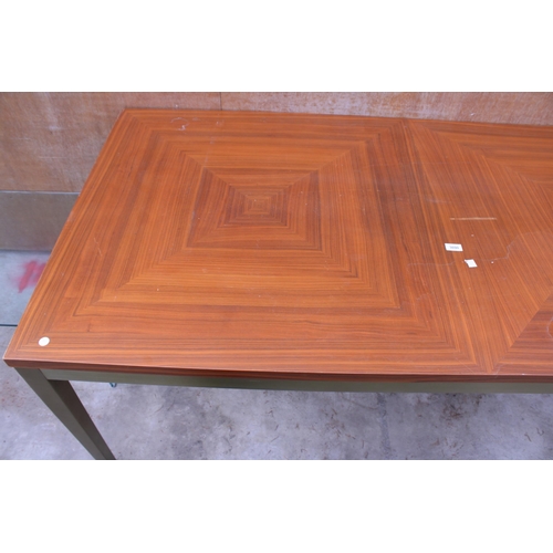 3043 - A HARDWOOD WORK/OFFICE TABLE ON METALWARE LEGS AND FRAME, 71