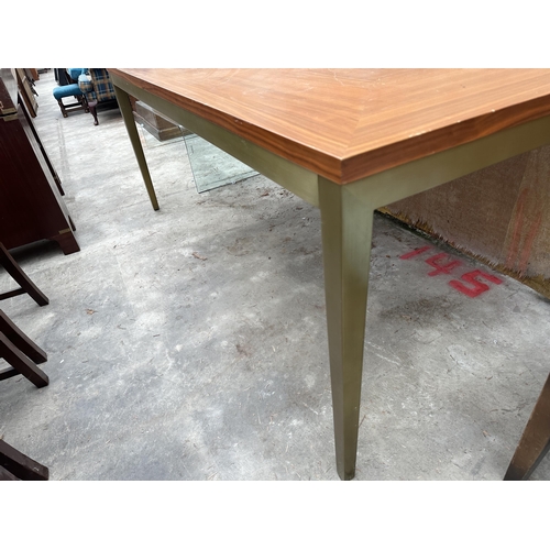 3043 - A HARDWOOD WORK/OFFICE TABLE ON METALWARE LEGS AND FRAME, 71