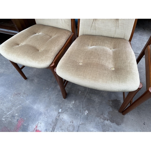 3060 - A SET OF SIX RETRO TEAK MCINTOSH DINING CHAIRS