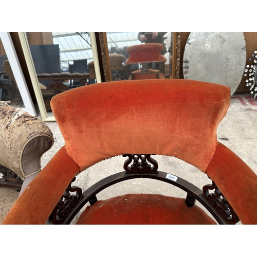 3086 - A LATE VICTORIAN UPHOLSTERED TUB CHAIR