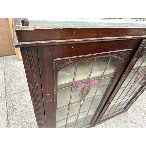 3092 - AN EDWARDIAN GLAZED AND LEADED BOOKCASE TOP