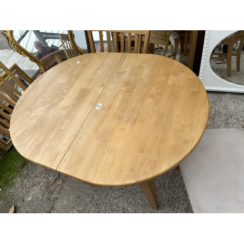 3093 - A HARDWOOD KITCHEN TABLE AND THREE CHAIRS