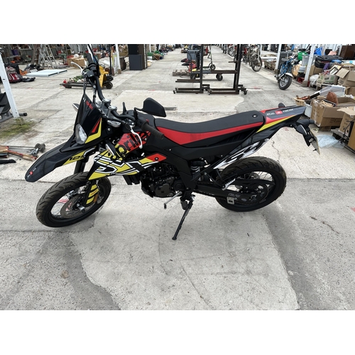 169 - A 2023 APRILIA 125 MOTORCYCLE, REGISTRATION YO23 DKN, WITH V5C AND TWO KEYS - BELIEVED IN WORKING OR... 