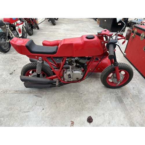 172 - A VINTAGE MV AGUSTA MINI MOTORCYCLE AND SIDECAR, TWO TWIN EXHAUSTS, WHEEL HUB DIAMETER 21.5 CM NO VA... 