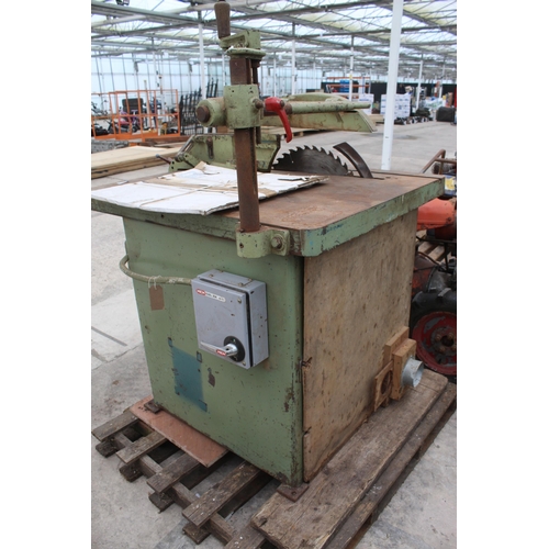 107 - ROBINSON ET/T CIRCULAR RIP SAW 3 PHASE WITH SPARE SHARPENED BLADE IN WORKING ORDER  NO VAT