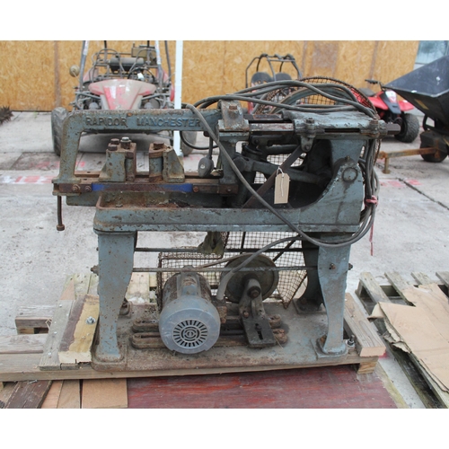 143 - METAL BANDSAW RAPIDOR M/CR  NO  VAT