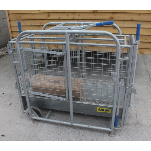 235 - AN IAE GALVANISED SHEEP/PIG WEIGHING CRATE NEVER BEEN USED AND SCALE FACE STILL BOXED +VAT