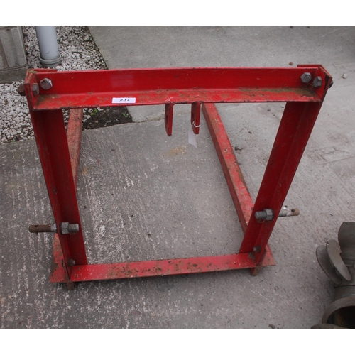 237 - A METAL THREE POINT LINKAGE LIFTING FRAME NO VAT