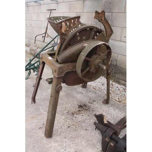 253 - A VINTAGE CAST IRON ROOT GRINDER FOR RESTORATION +VAT