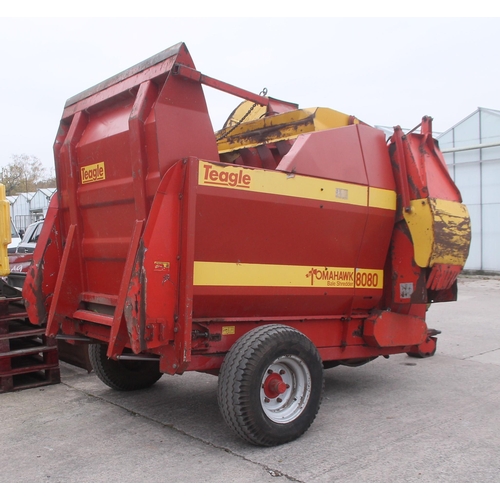 260 - A TEAGLE TOMAHAWK 8080 BALE SHREDDER COMPLETE WITH PTO SHAFT AND CONTROLLER BOX IN THE OFFICE +VAT