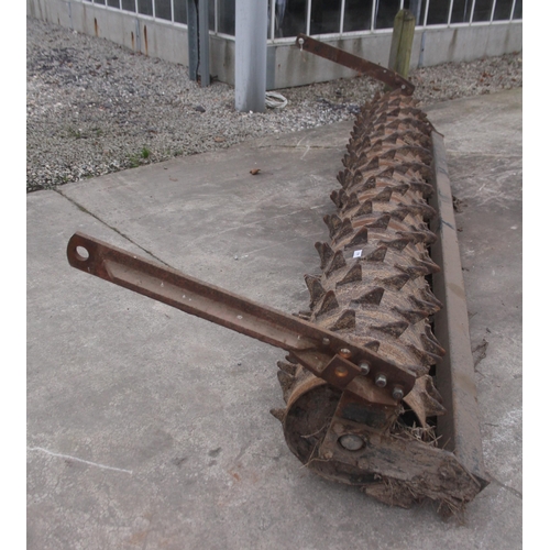 294 - A 10FT HEAVY DUTY REAR COMPACTOR ROLLER +VAT