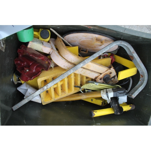 459 - CARAVAN TRAILER WHEEL CLAMP  + VAT