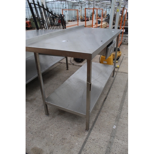 576 - S/S TABLE NO VAT