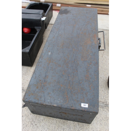 587 - METAL TOOL BOX NO VAT