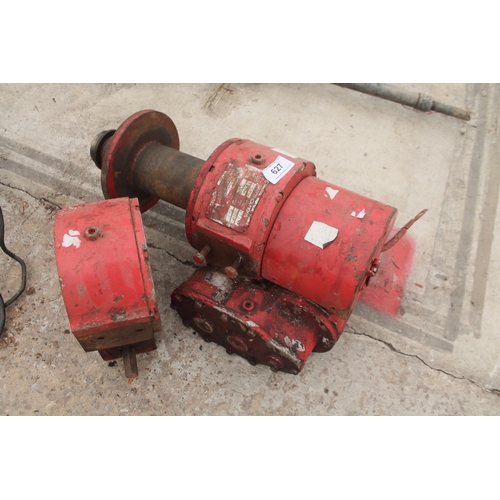 627 - WRECKERS/INTERNATIONAL WINCH 12V IN WORKING ORDER AND TIMBER  NO VAT