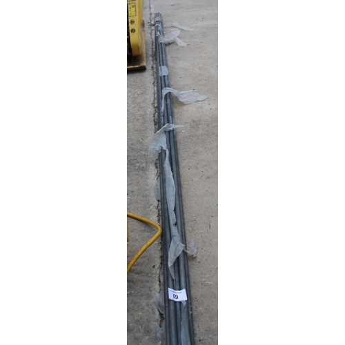 63 - QUANTITY THREADED BAR  PLUS VAT