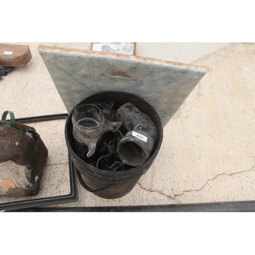 633 - MANHOLE COVER, PLUMBING BUCKET AND PIPE  + VAT