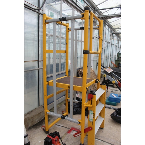 66 - PLATFORM STAND  PLUS VAT