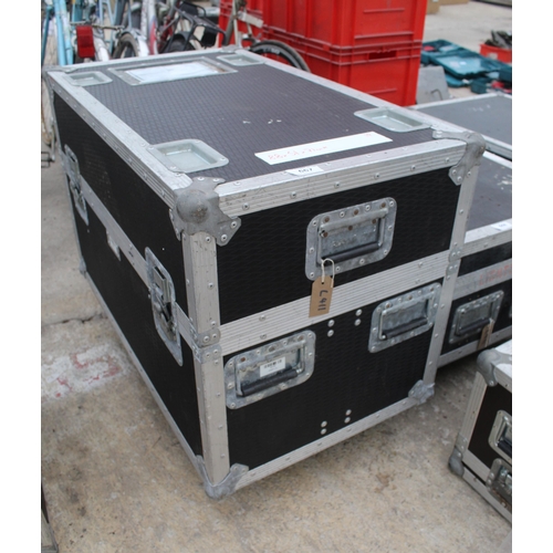 667 - FLIGHT CASE 88 X 51 X 71  + VAT