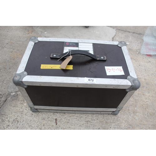 672 - FLIGHT CASE 29 X 51 X 32  +VAT