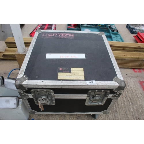 680 - FLIGHT CASE 58 X 58 X 50 CM  + VAT