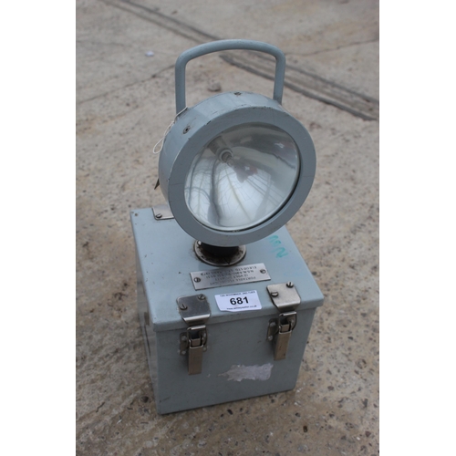 681 - PORTABLE FLOOD LIGHT , UNTESTED  + VAT